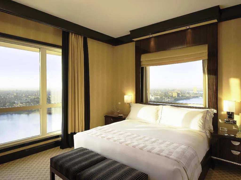 SUITE RIVER VIEW Room, Fairmont Nile City, Cairo