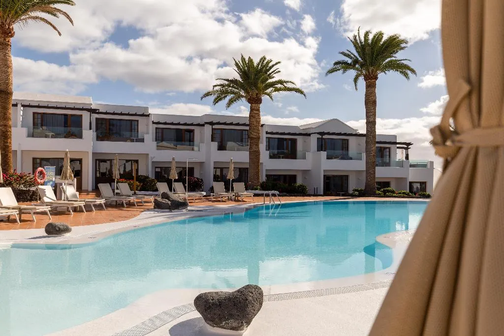 Pool, R2 Apartamentos Bahia Kontiki, Lanzarote