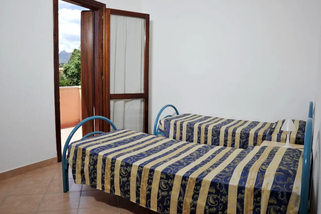 APARTMENT CAPACITY 6 Room, Residence Stella Marina, Olbia