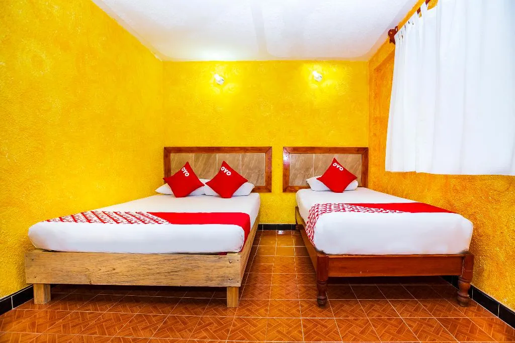 TRIPLE STANDARD Room, OYO Hotel Playa Del Carmen, Playa Del Carmen