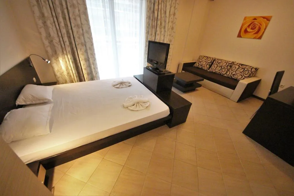STUDIO ECONOMY Room, Menada Tarsis Apartments, Bourgas