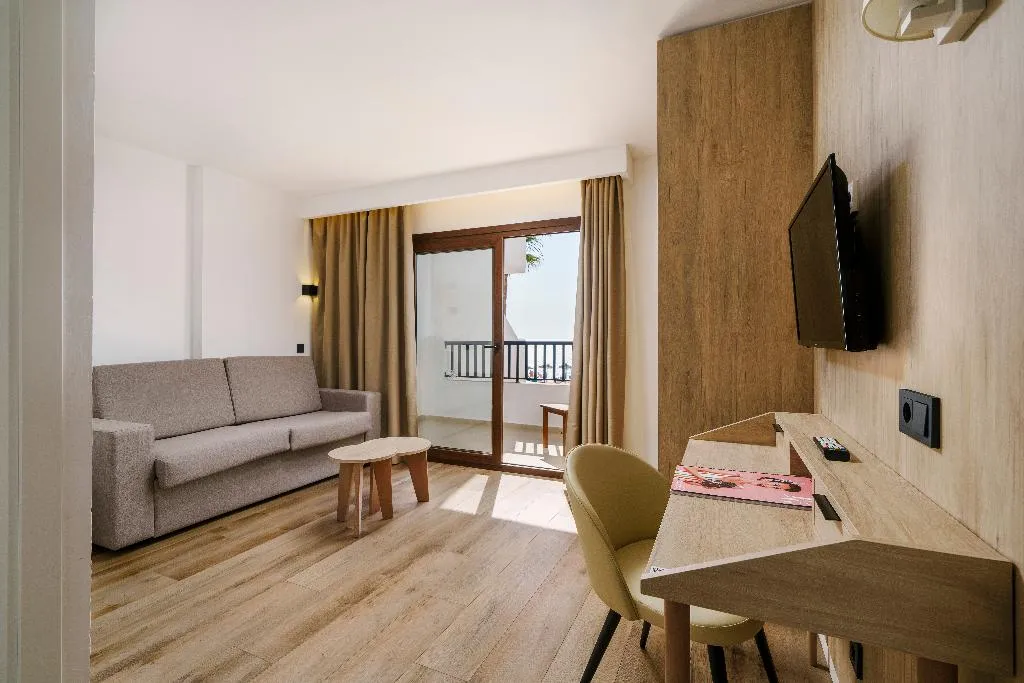 SUITE SEA VIEW Room, Alua Suites las Rocas, Majorca