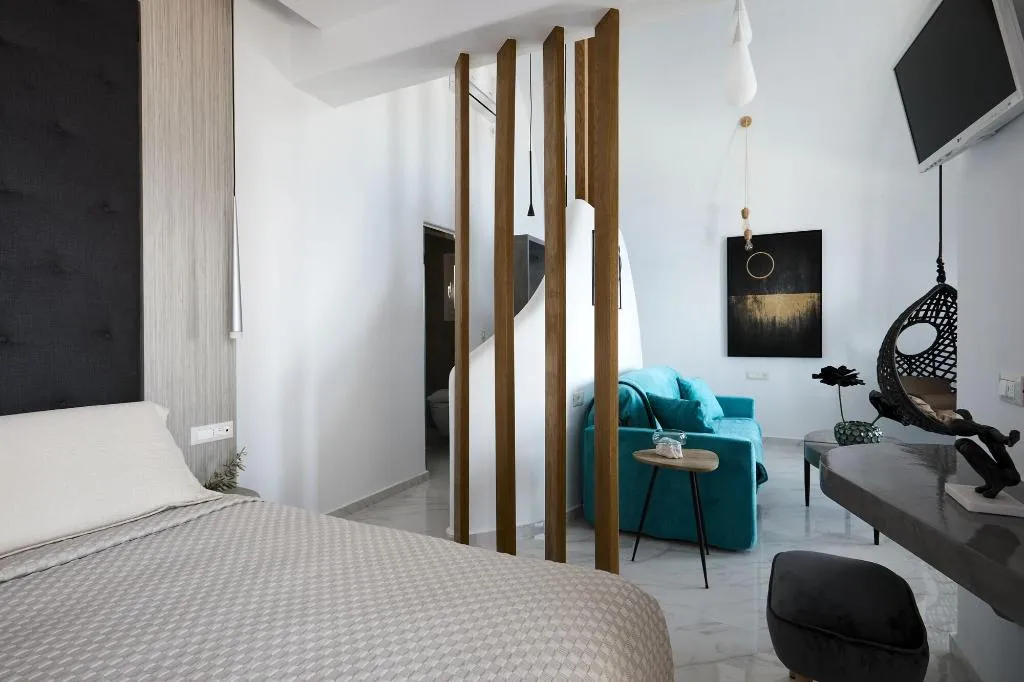 Room, Oia Suites, Santorini