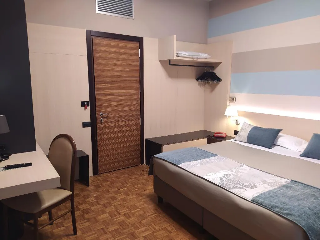 DOUBLE STANDARD Room, Park Hotel Meuble, Milan
