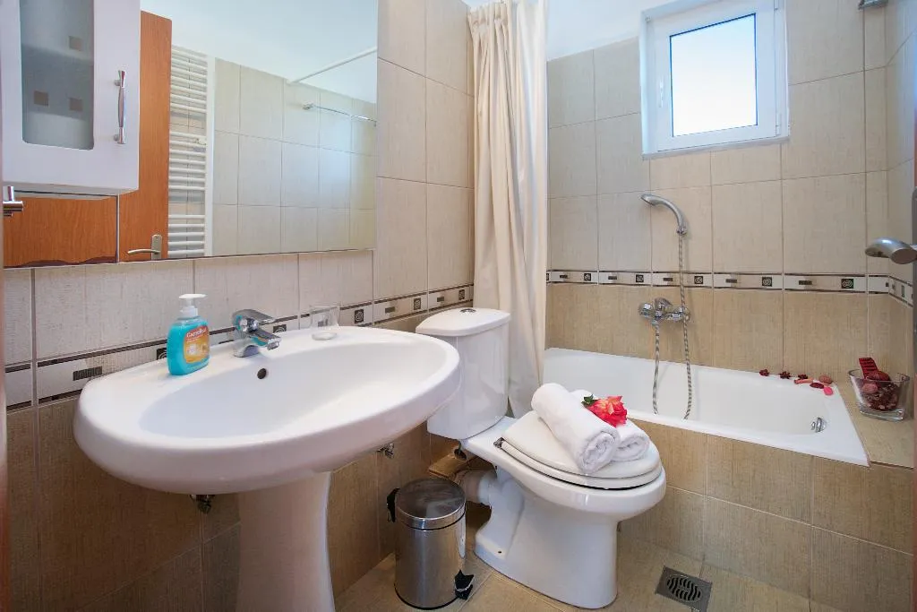 APARTMENT SUPERIOR POOL VIEW Room, Diamanto, Kefallinia