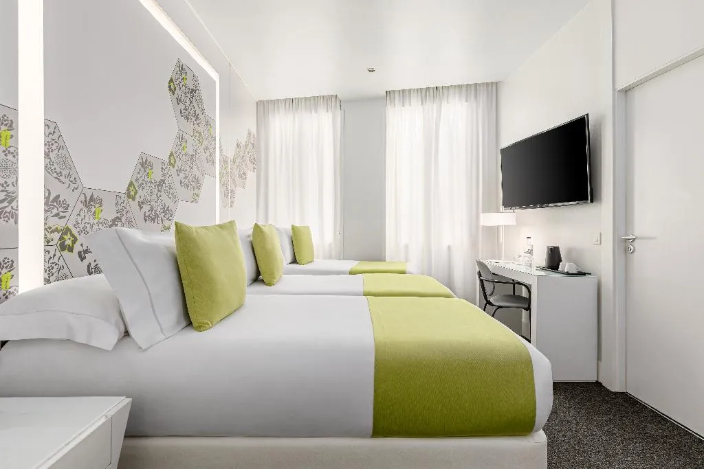 TRIPLE STANDARD Room, Room Mate Mario, Madrid, Madrid