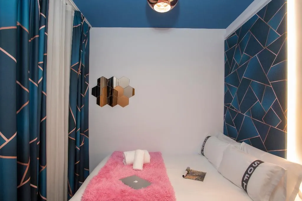 SINGLE BASIC Room, Casual Colours Barcelona, Barcelona