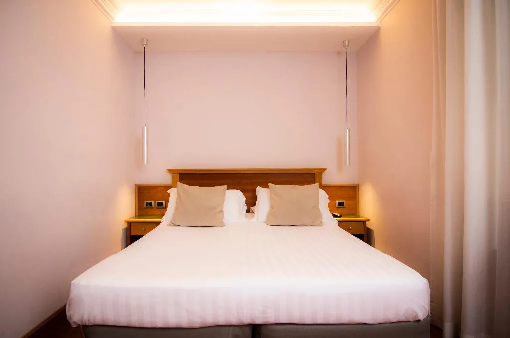 DOUBLE STANDARD Room, Giolli Nazionale, Rome