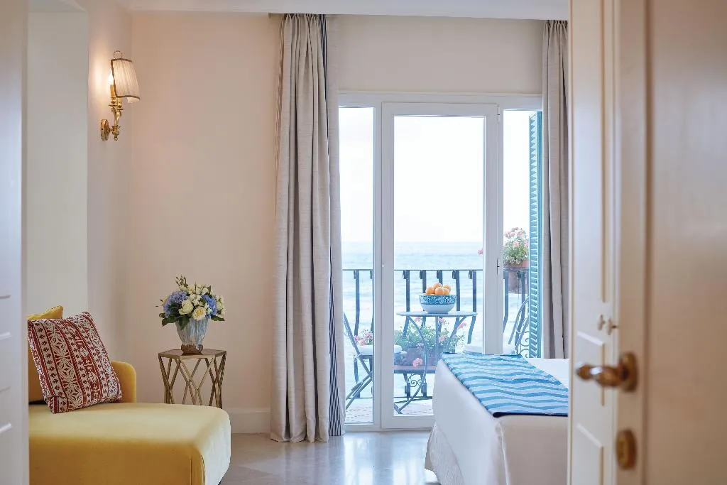 Room, Villa Sant'Andrea, A Belmond Hotel, Taormina Mare, Catania