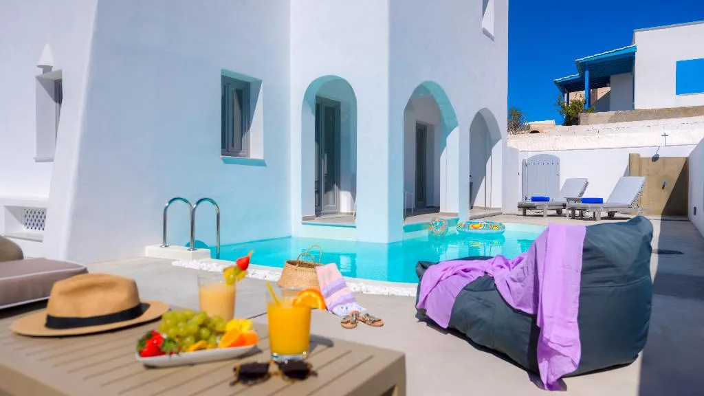 SUITE WITH PRIVATE POOL Room, White Harmony Suites, Santorini