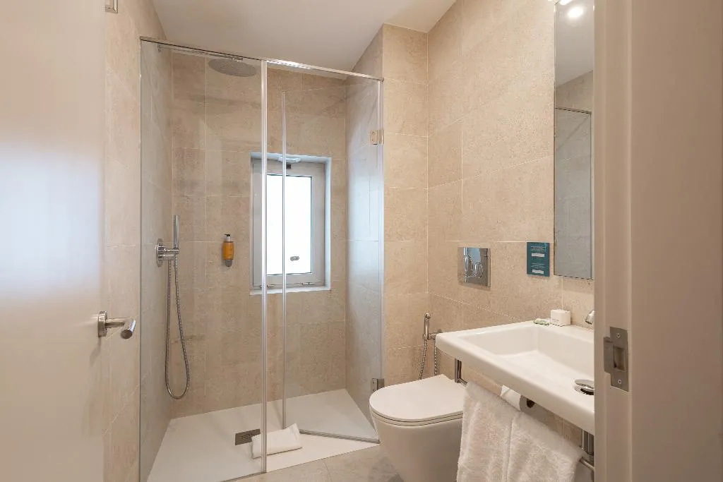 Double or Twin STANDARD Room, Navarras, Porto