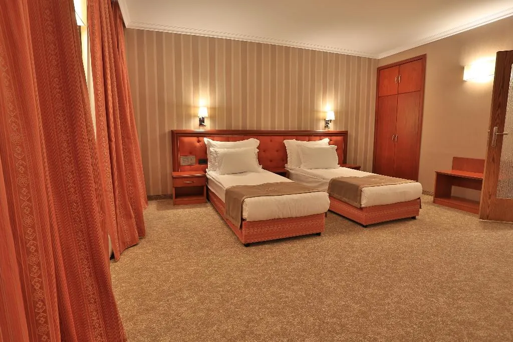 STUDIO CAPACITY 1 Room, Marina Residence Boutique hotel, Varna