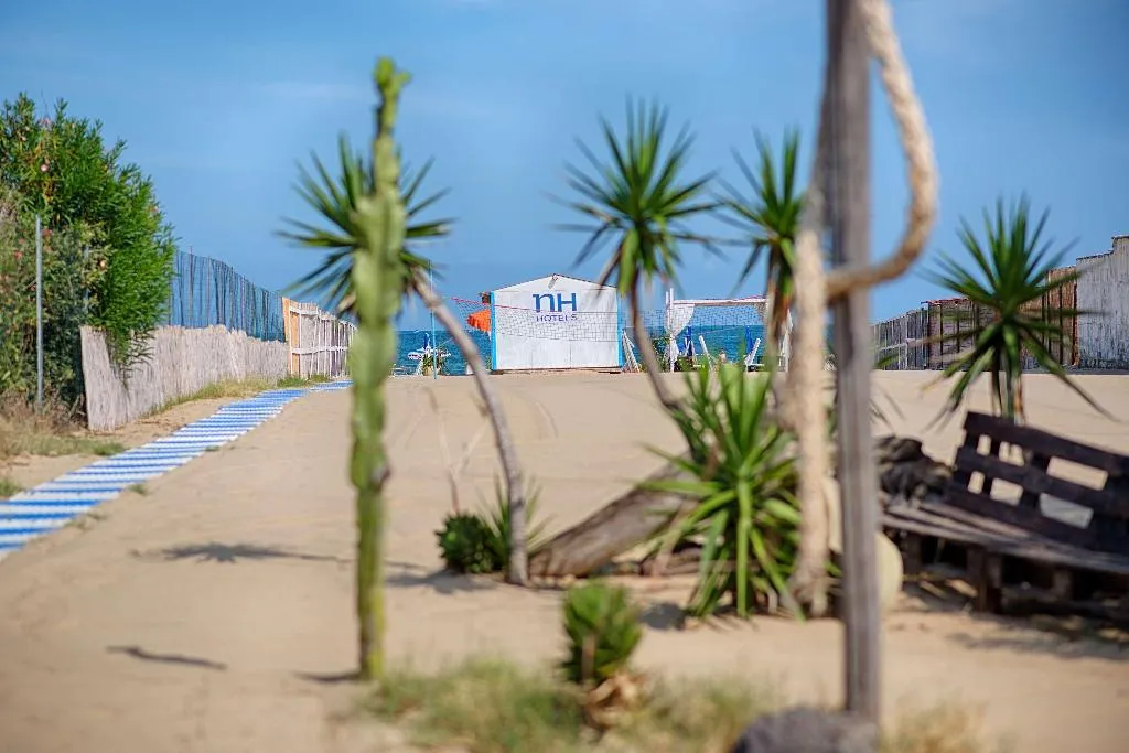 Beach, NH Catania Parco Degli Aragonesi, Catania