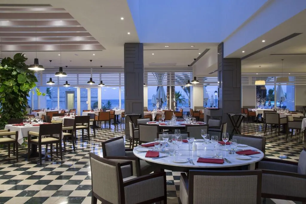 Restaurant, Radisson Blu Resort & Thalasso Hammamet, Tunisia