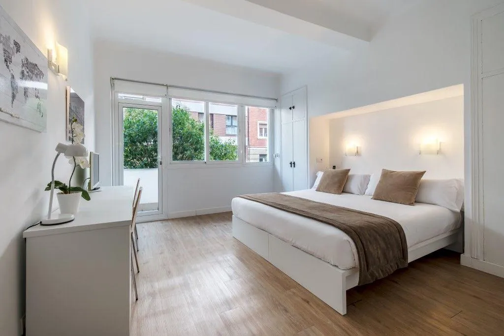 DOUBLE SUPERIOR Room, NeoMagna Madrid, Madrid