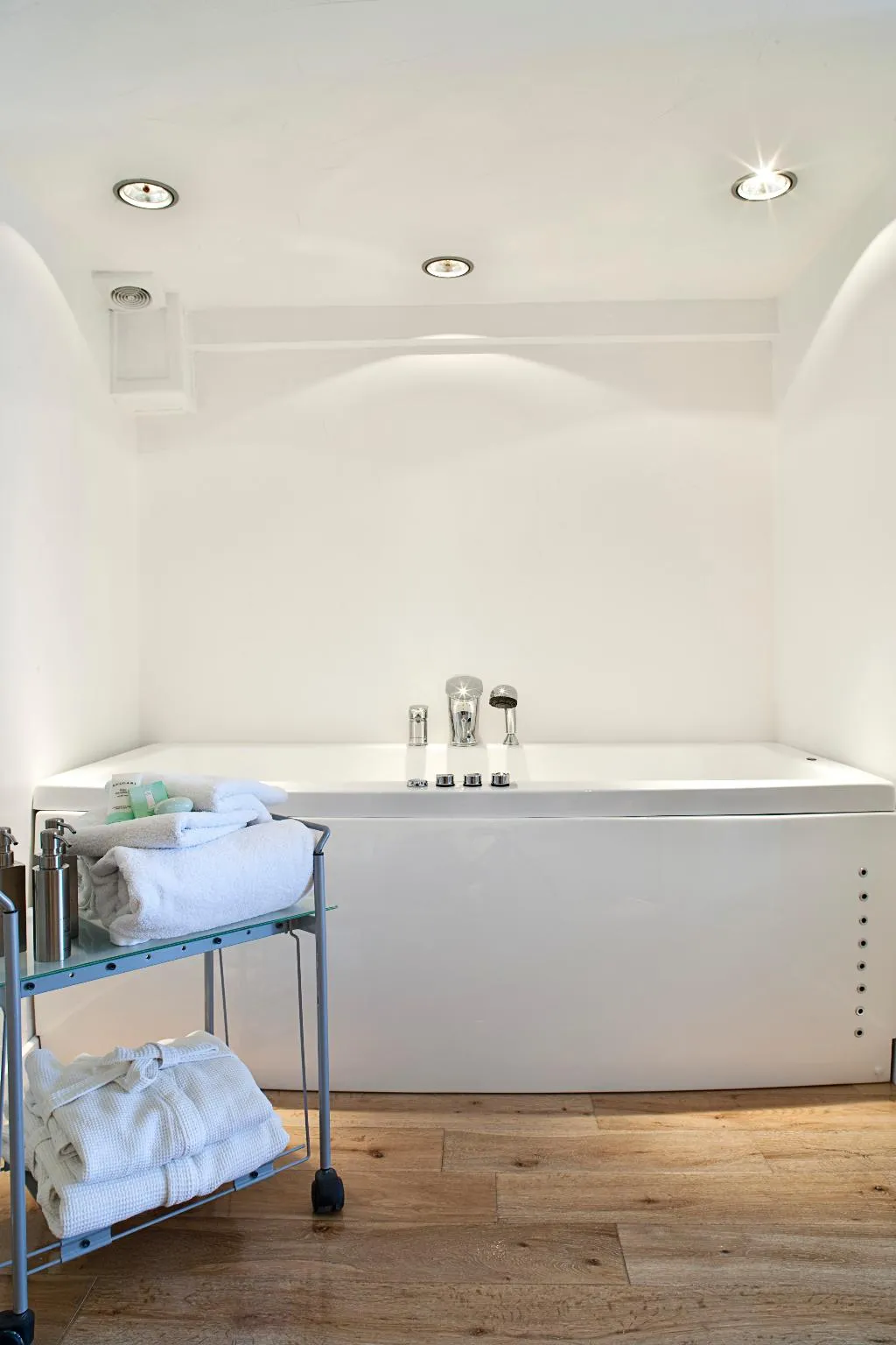 SUITE WITH JACUZZI Room, Katikies Santorini -Pelagos House, Santorini