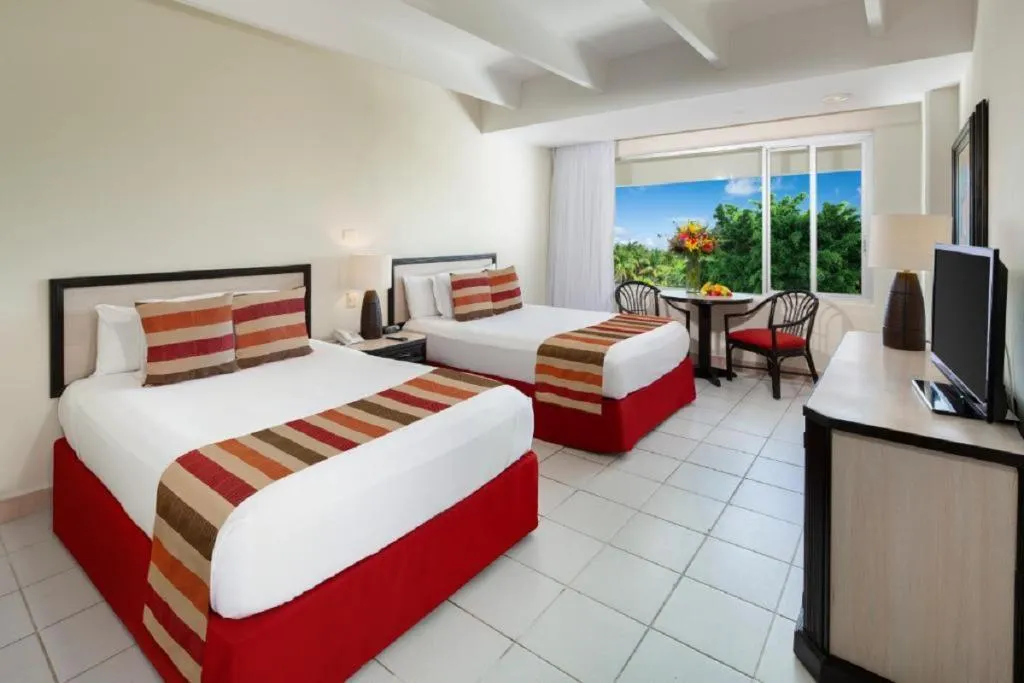 QUADRUPLE GRAND Room, Grand Oasis Palm - All Inclusive, Cancun Area
