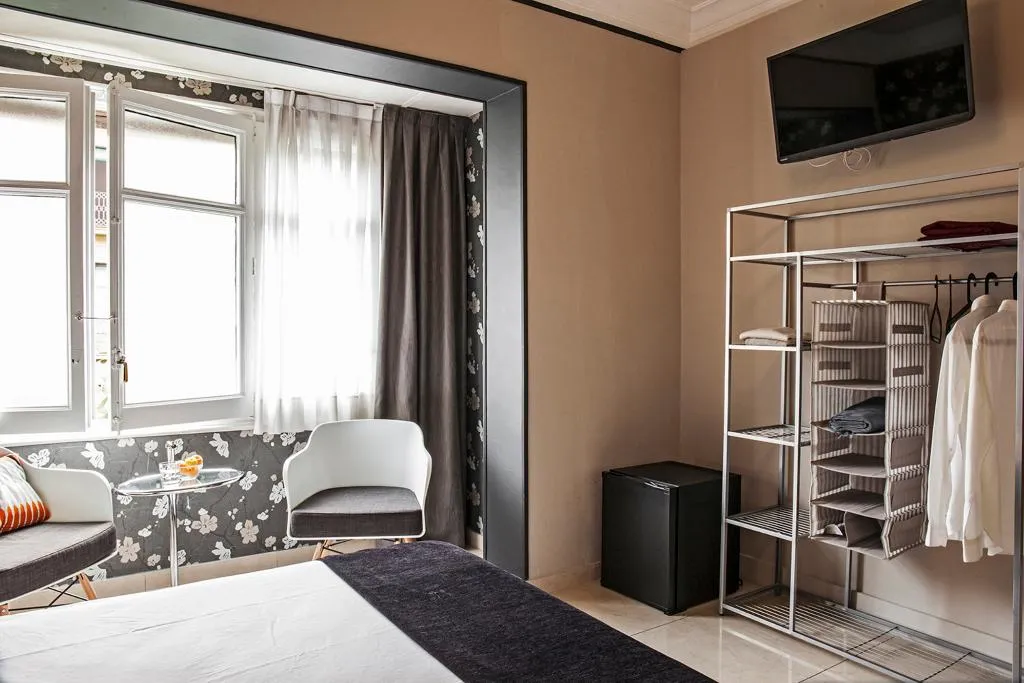Room, AinB Eixample Muntaner, Barcelona
