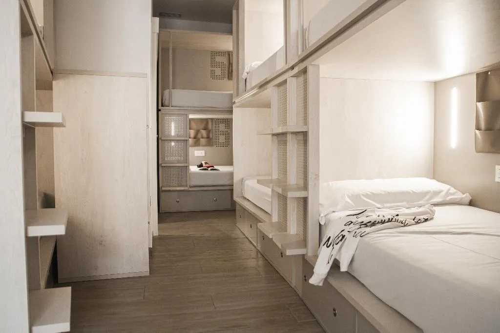 Bed in dormitory CAPACITY 8 Room, Room Salvador, Seville