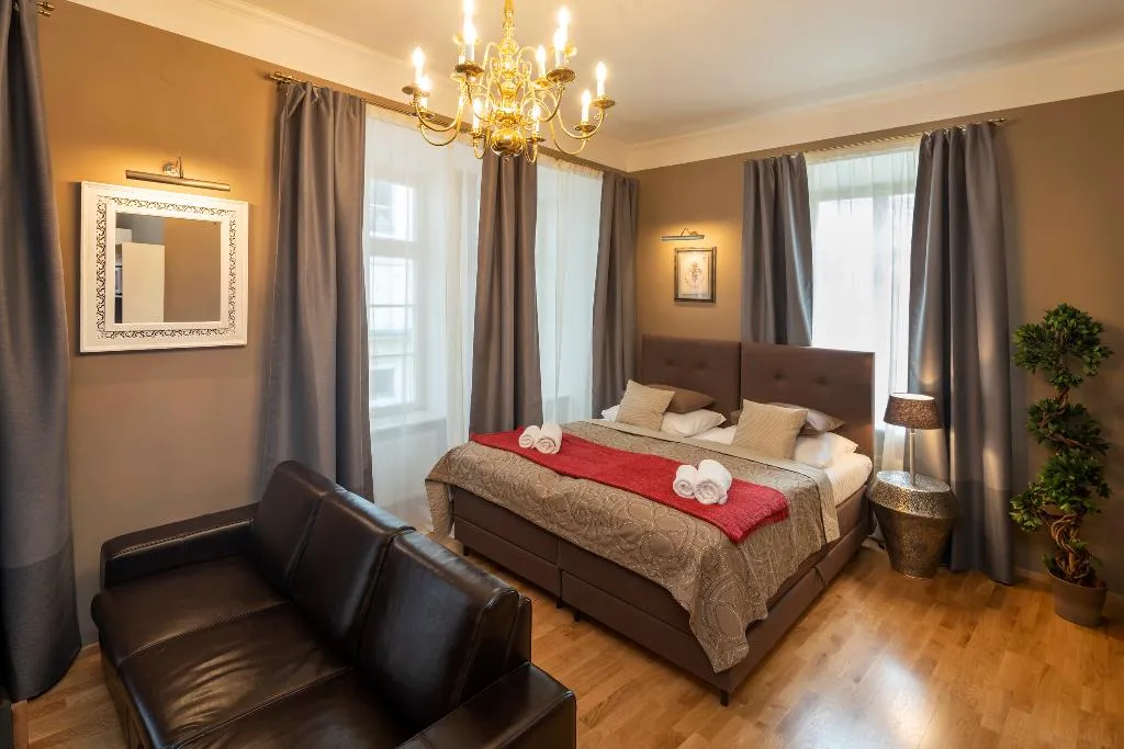 STUDIO DELUXE Room, Old Town - Aparthotel Michalska, Prague