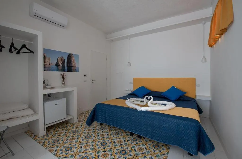 Room, Sunset Rooms, Naples
