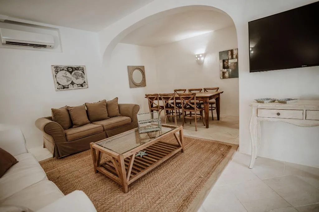 APARTMENT CLASSIC Room, Relais Villa Carola, Olbia