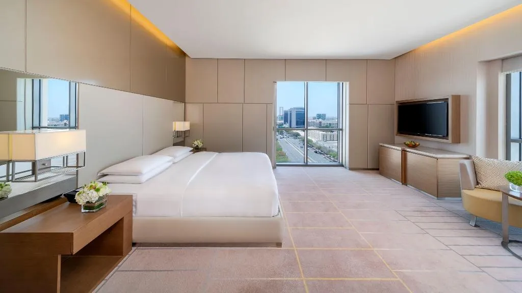 SUITE EXECUTIVE Room, Hyatt Regency Dubai Creek Heights, Dubai