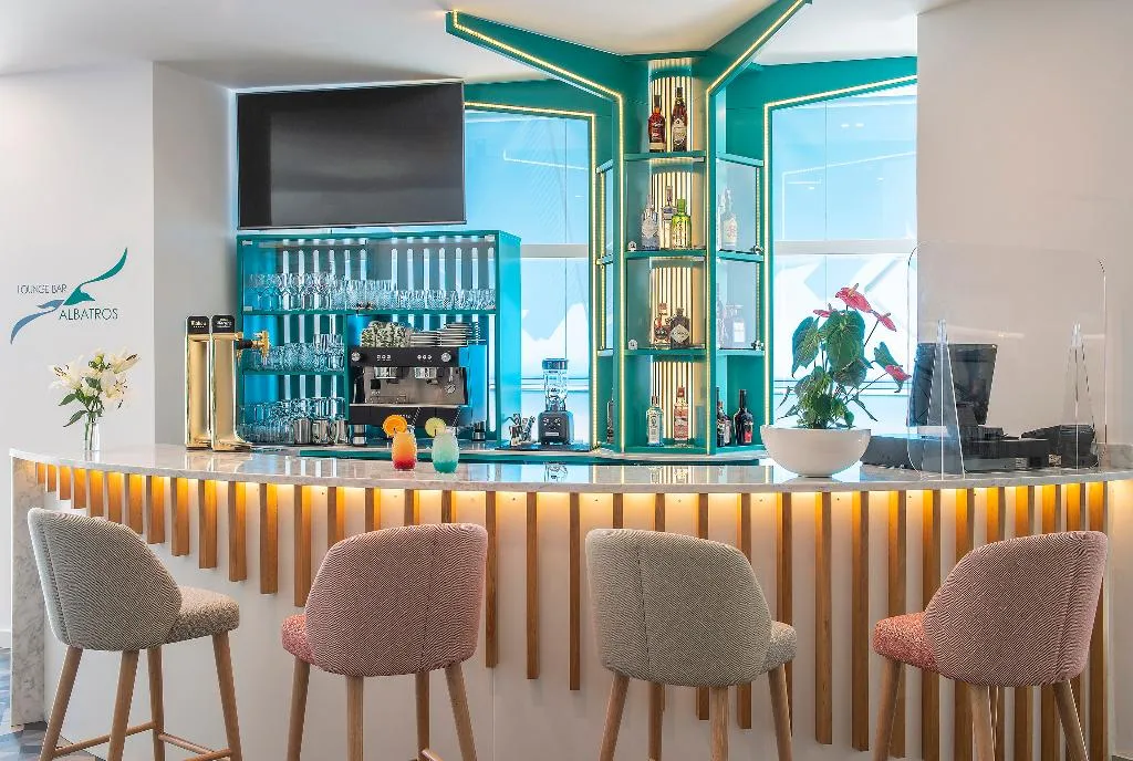 Bar, Hotel El Puerto by Pierre & Vacances, Costa Del Sol