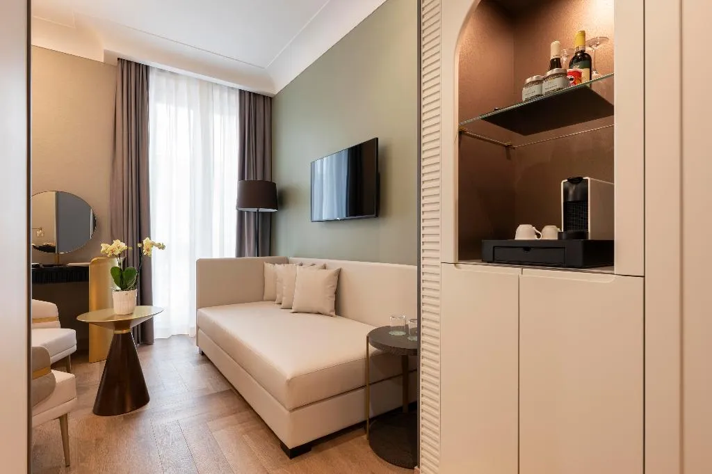 JUNIOR SUITE STANDARD Room, Jerome Hotel, Rome