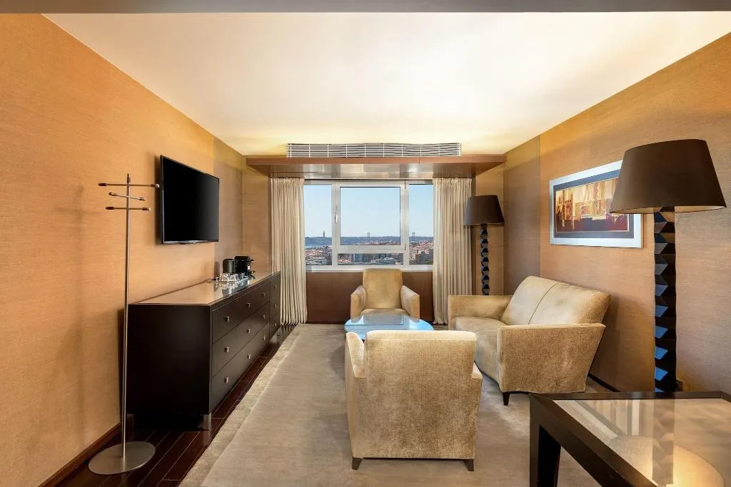 SUITE EXECUTIVE Room, Sheraton Lisboa Hotel & Spa, Lisbon
