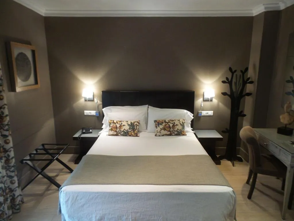 DOUBLE STANDARD Room, Hotel Moderno, Madrid