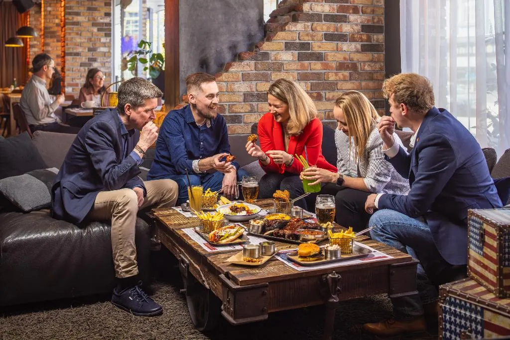 Restaurant, Pulse 8, Prague
