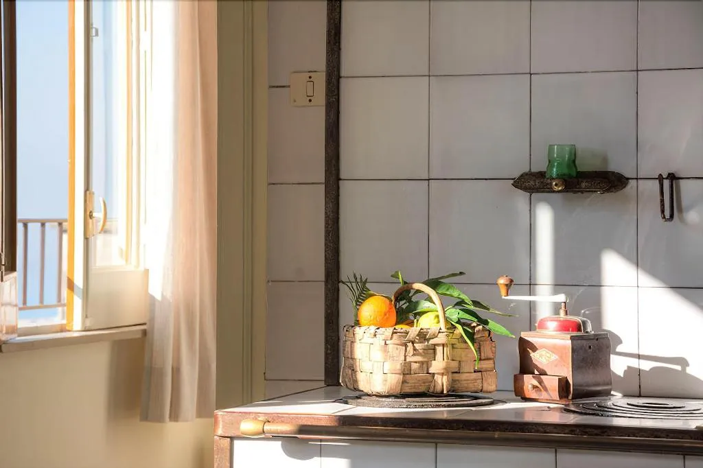 Room, Casa Nannina, Naples