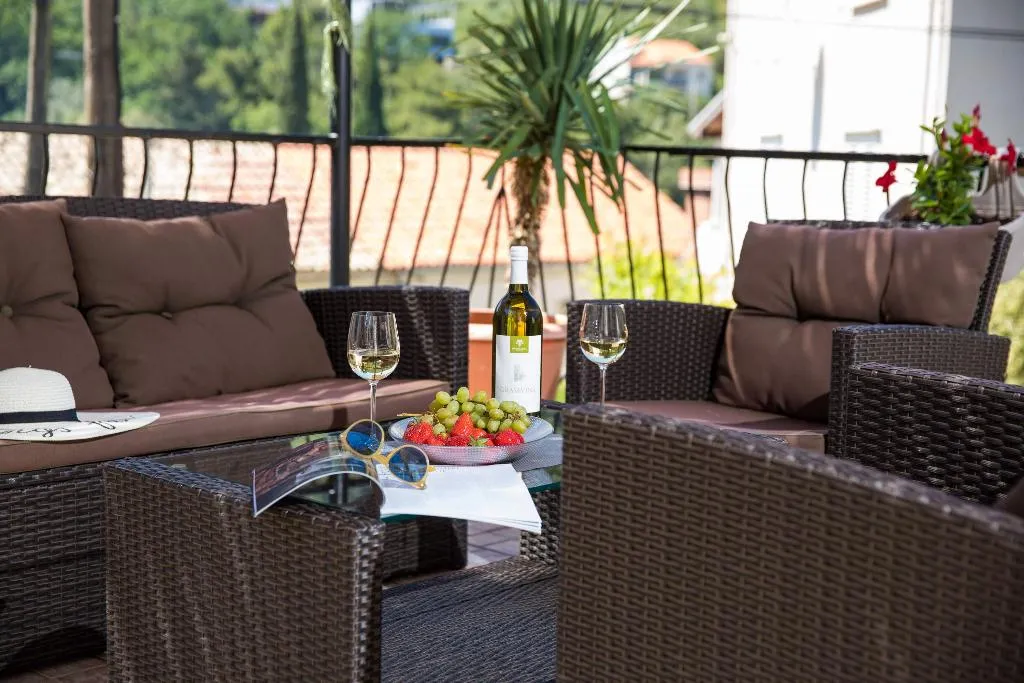 DOUBLE WITH TERRACE Room, Guest House J&J, Dubrovnik
