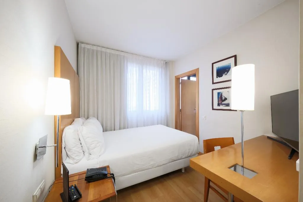 SINGLE STANDARD Room, Catalonia Barcelona Beach, Barcelona
