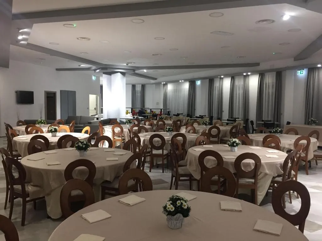 Restaurant, Grand Hotel Del Lago, Palermo