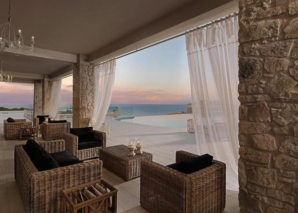 Bar, Camvillia, Kalamata