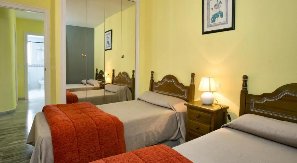 APARTMENT CAPACITY 3 TWO BEDROOMS Room, Ona Campanario, Costa Del Sol