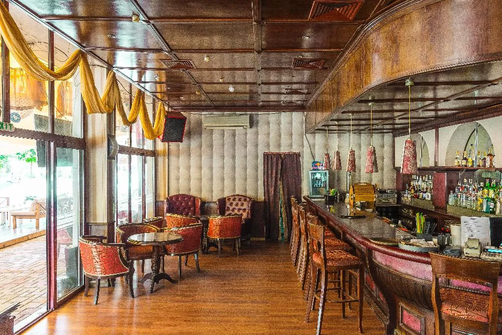Bar, MPM Royal Central, Bourgas