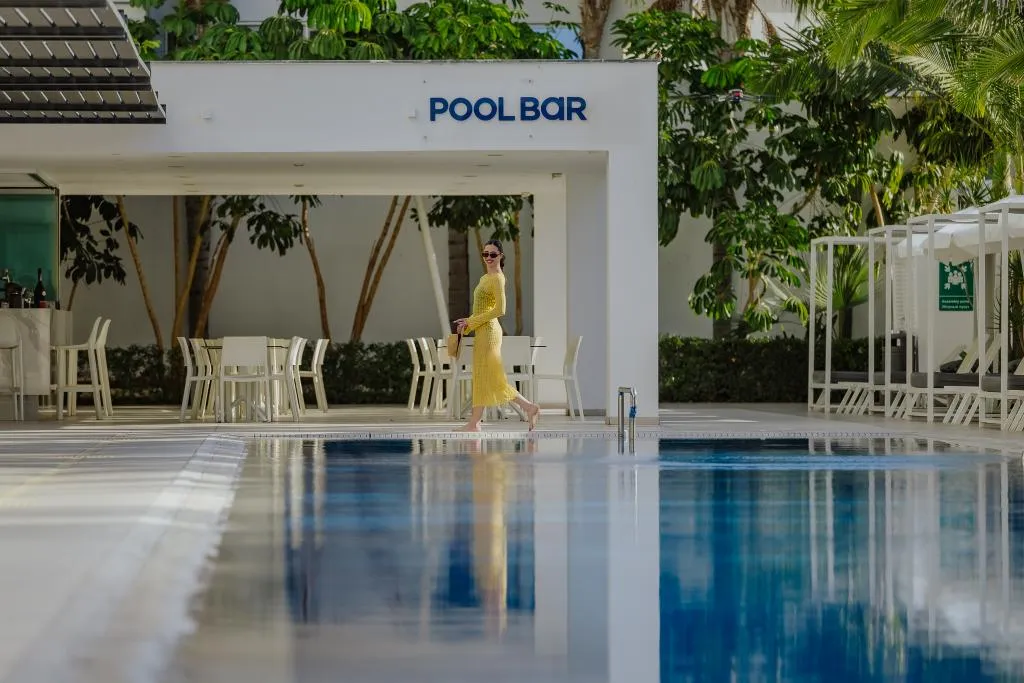 Pool, Tasia Maris Seasons, Cyprus