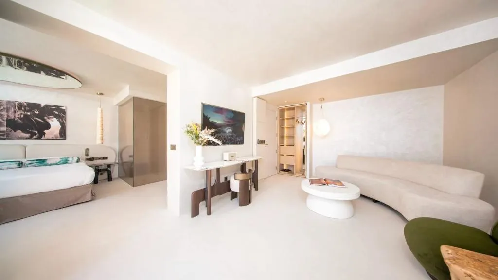 JUNIOR SUITE WITH TERRACE Room, Destino Five Ibiza 5 Grand Luxe Resort, Ibiza