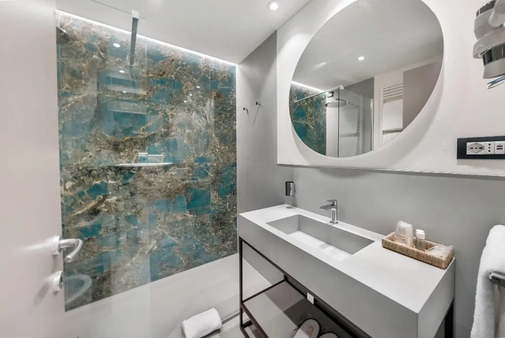SINGLE ONE BED Room, Abacus Hotel, Milan