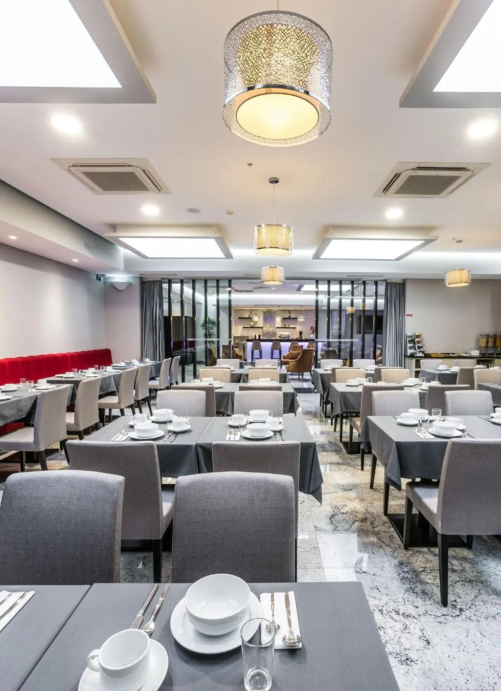 Restaurant, Empire Lisbon Hotel, Lisbon