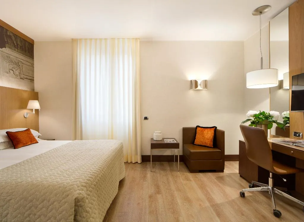 Double or Twin DELUXE Room, Starhotels Ritz, Milan