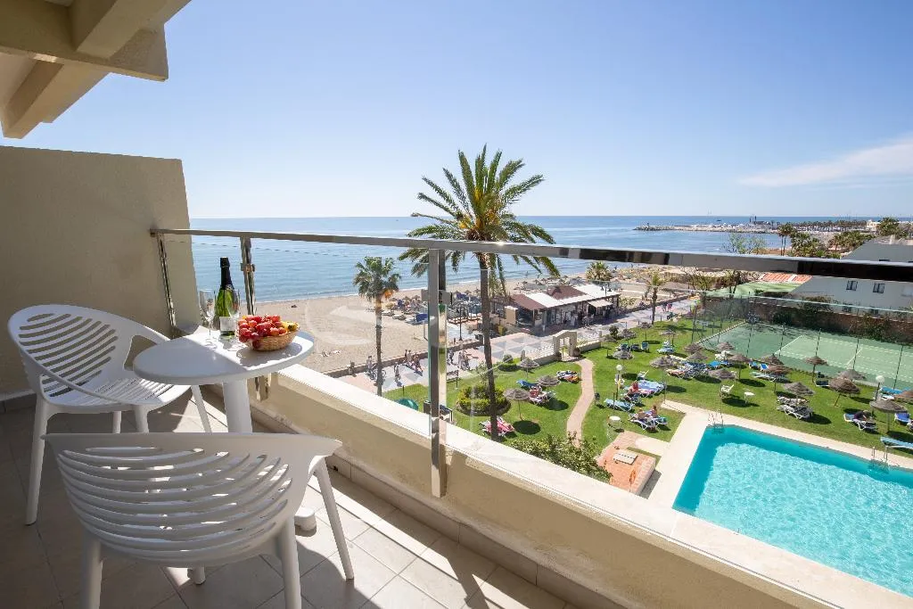 Double or Twin POOL VIEW Room, La Barracuda, Costa Del Sol