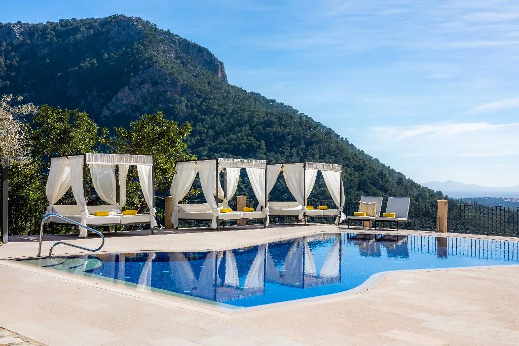 Pool, Finca Albellons, Majorca