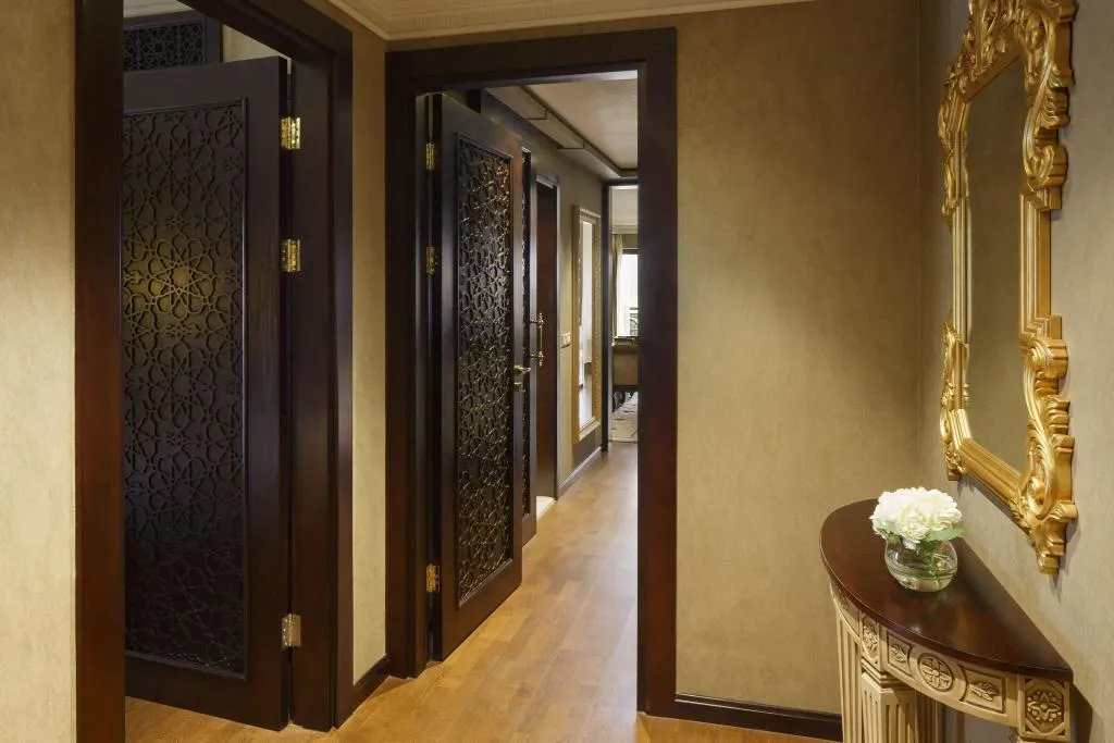 Room, Jumeirah Zabeel Saray Dubai, Dubai