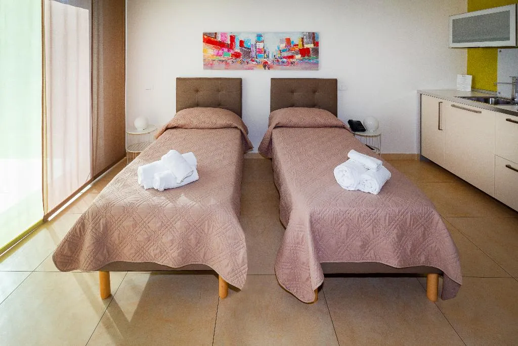 DOUBLE CLASSIC Room, Zeus Residence Hotel - ApartHotel, Catania