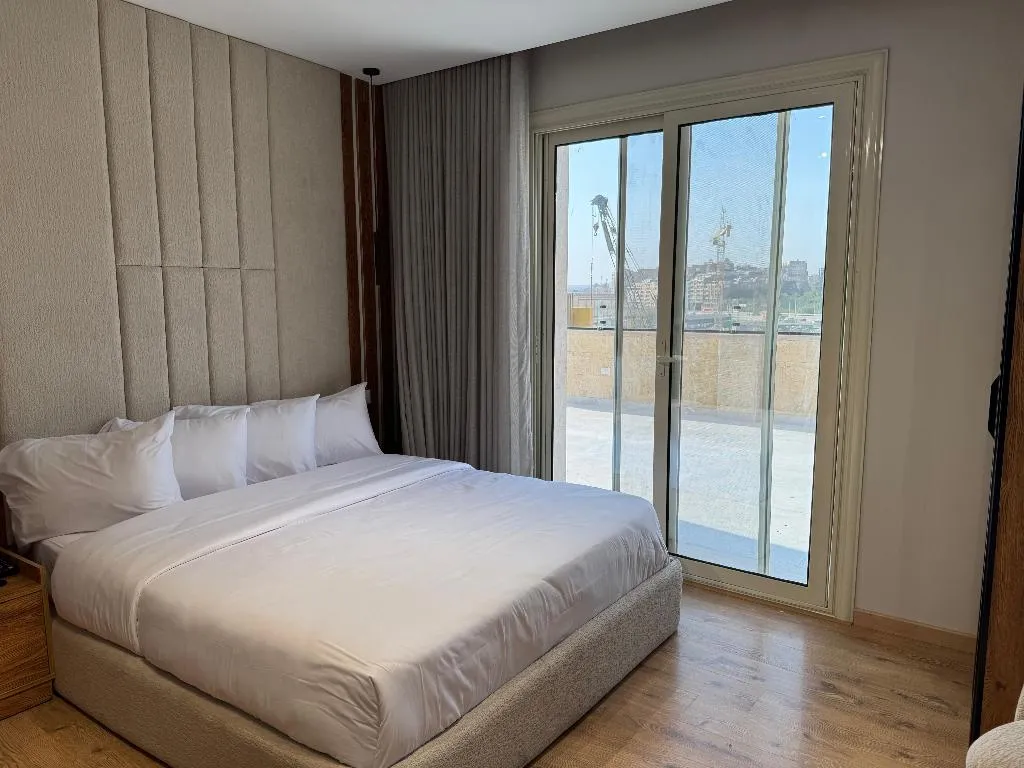 SUITE ONE BED Room, Palacio Pyramids Hotel, Cairo