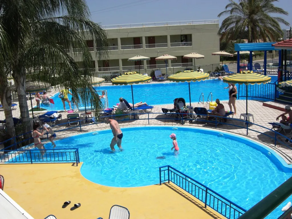 Pool, Romantza Mare, Rhodes